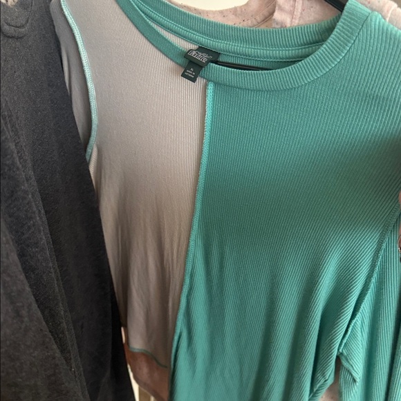 Bundle - Picture 6 of 8